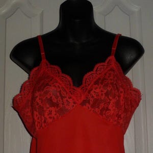 New/Old Stock  - Vintage VAN RAALTE &quot;Suavette&quot; Lipstick Red Nylon Full Slip 34