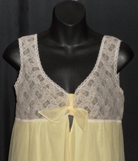 Vintage 1960's ARISTOCRAFT Yellow Chiffon Overlay… - image 3