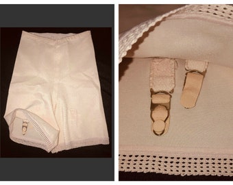 Precious 1960-70's Vintage Soft Pink JANTZEN Nylon Petite Girdle w/ Garters S