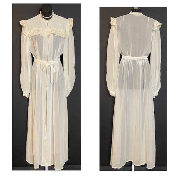 Refined & Classy Vintage 1930's Sheer Off White Ro