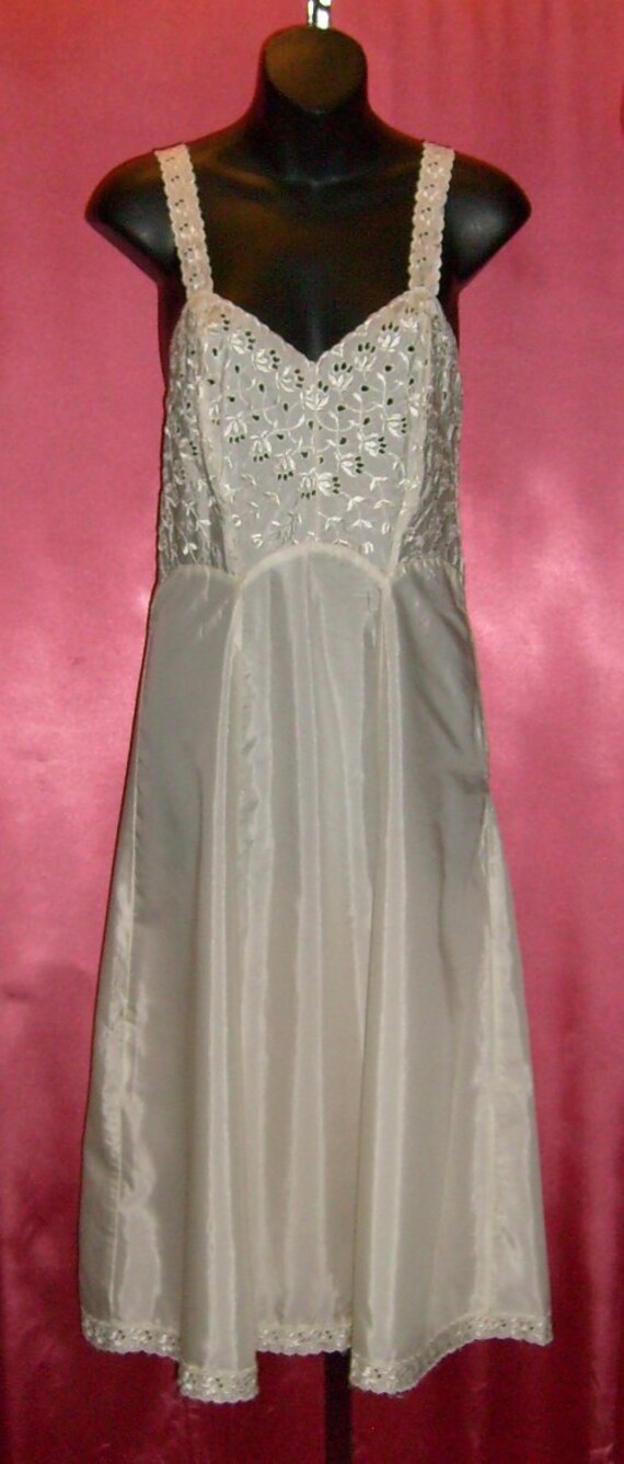 FREE USA SHIPPING!!! Vintage 1940's Satin Stitche