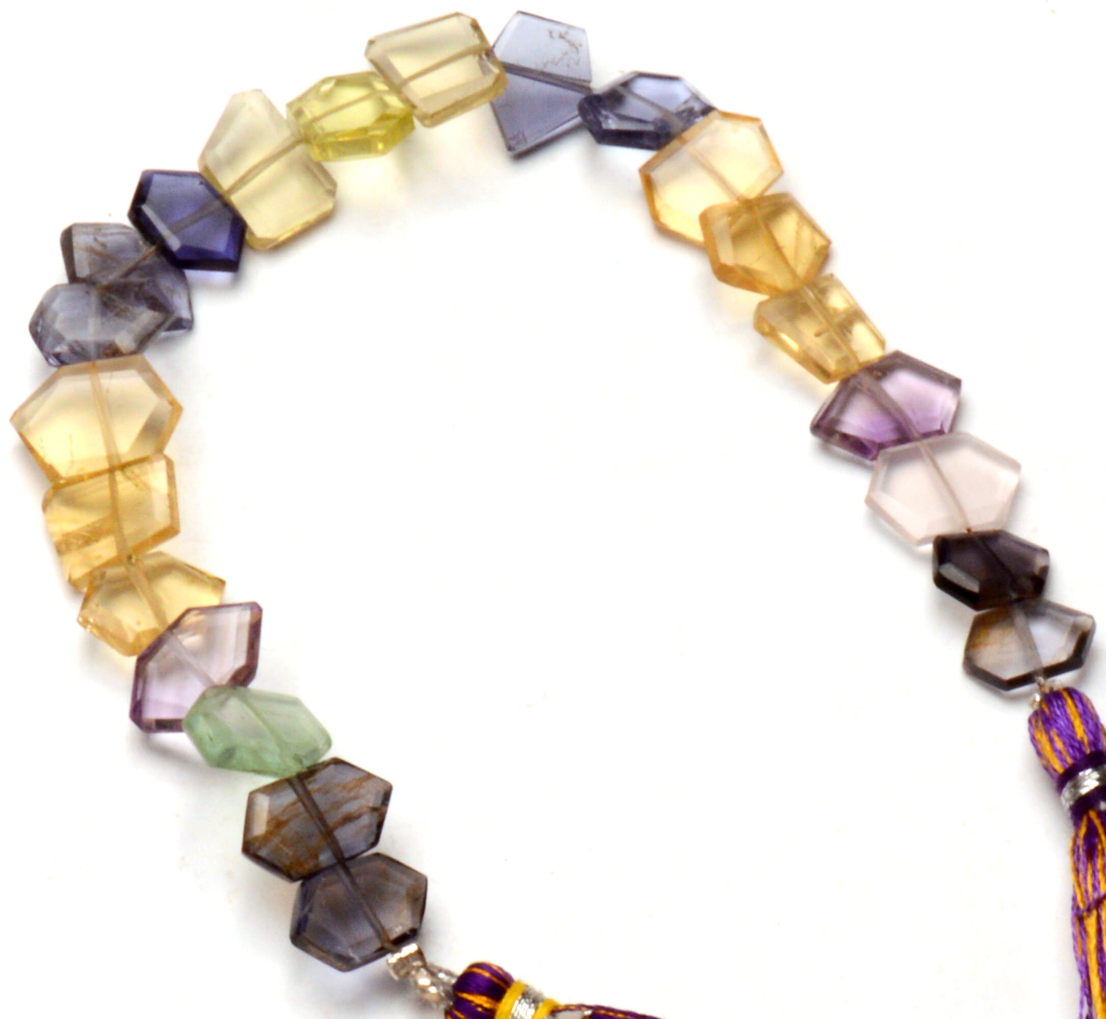Perles Fluorite Naturelle Coupées – Brin 7 – 9 à 12 Mm – 109 Carats