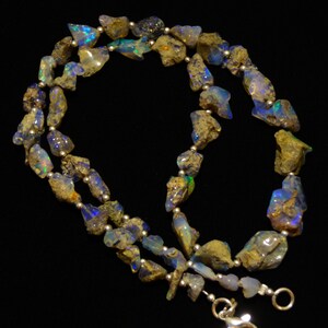 Ethiopische vuuropaal, 5 tot 16 mm grote ruwe nugget kralen ketting, 17,5 inch lengte