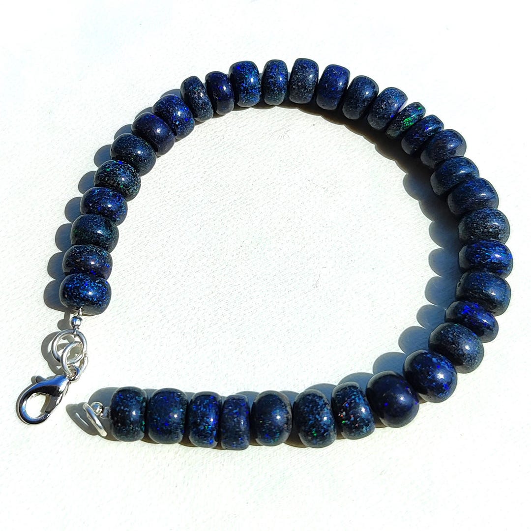 強いファイヤーが輝く！　ブラックオパール　ビーズ　粒売り　3 強いファイヤーが輝く！ ブラックオパール ビーズ 粒売り 3 天然