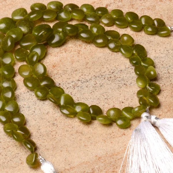 natural gem vesuvianite or green idocrase from United States, 7 to 12 mm size heart beads, 8 inch full strand