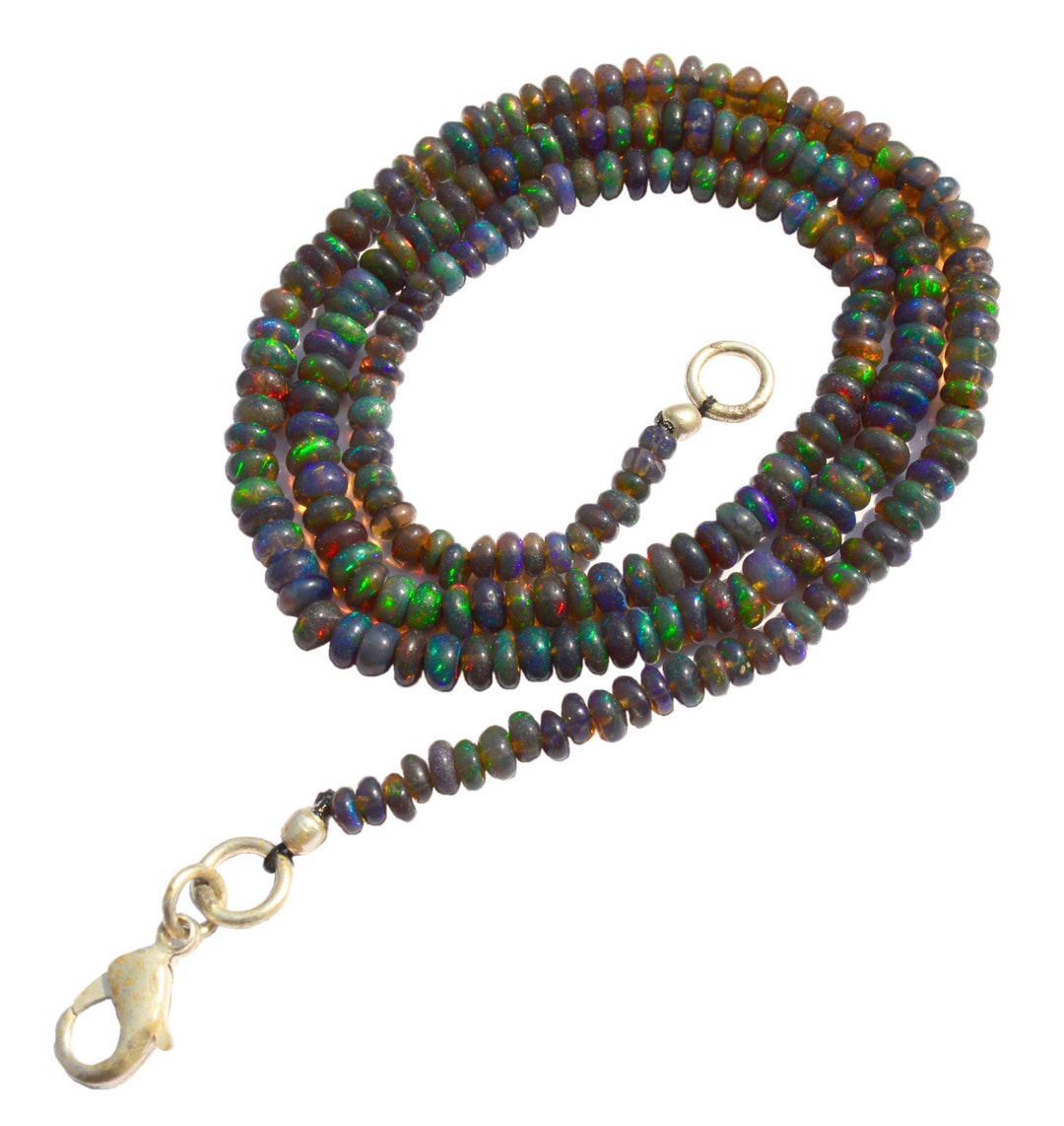 Collier de perles d'opale d'Éthiopie noire, 3 à 5 (MM) collier de perles rondes lisses d'opale de feu Welo d'Éthiopie noire de 3 à 5 (MM) 16 pouces - France