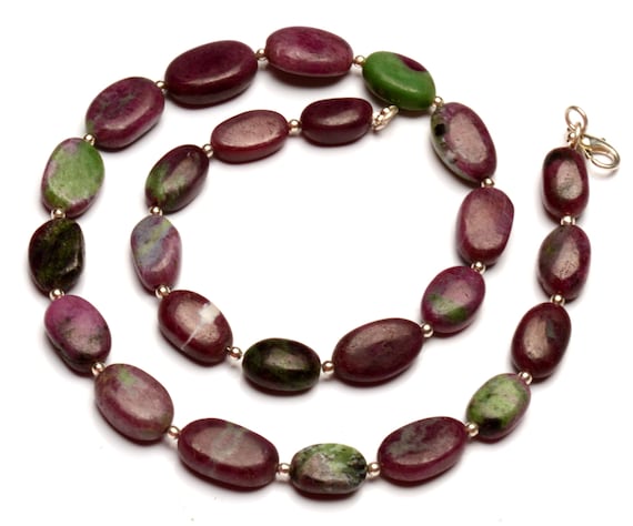 Collier En Vésuvianite Naturelle 98 Carats – Perles Pépites Lisses 6-12mm – Longueur 15,5"
