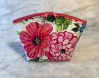 Quilted cosmetic zipper pouch bag. Bright floral print. Makeup bag, travel bag. Free shipping
