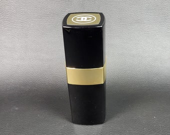 Chanel numéro 5 habillage de recharge de parfum en atomiseur vaporisateur rechargeable parfums numéro 5 vintage Made in France