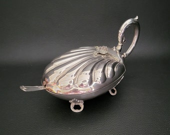 Covered display bowl with spoon silver footed sugar bowl or cheese bowl shell shaped silver sterling 800