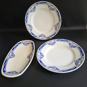 Paar Teller und ovale Schale Moulin des Loups-Hamage Poulido Dekor blau und weiß Vintage Made in France