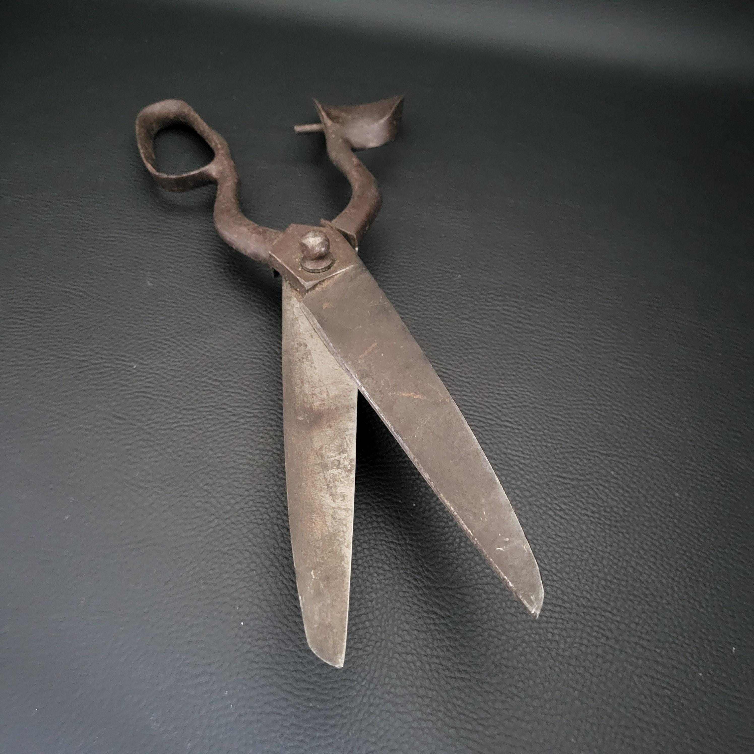 アンティークの巨大な布地用鋏、仕立て屋用鋏（スチール製） - 長さ32