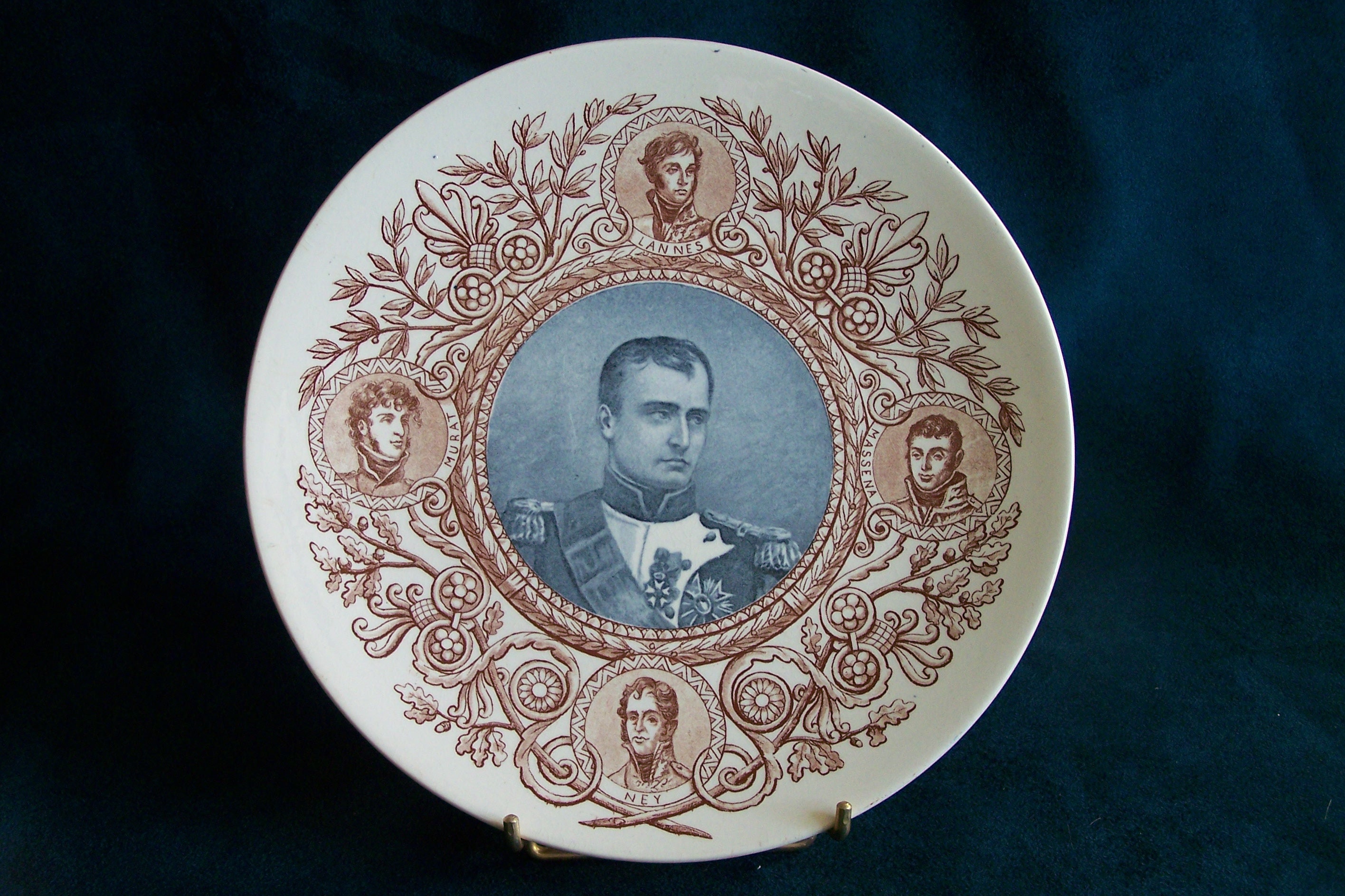 Assiette Plate Napoléon U&c Sarreguemines Série Les Hommes Célèbres Massena, Ney, Murat, Lannes Vint