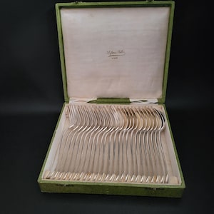 Ercuis cutlery 24 pieces 12 forks 12 spoons mistletoe pattern silver plated in box French cutlery vintage  Made in France