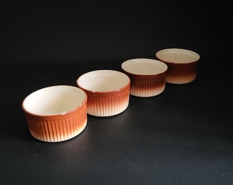 4 vintage Digoin aardewerken ramekins, met gebrand glazuur, gemaakt in Frankrijk.