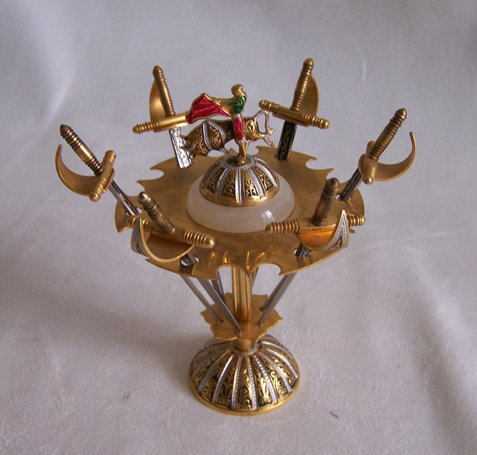 6 Piques à Cocktail en Forme d'épées de Tolède sur Support Métal Damassé Décor Corrida Émail Espagne