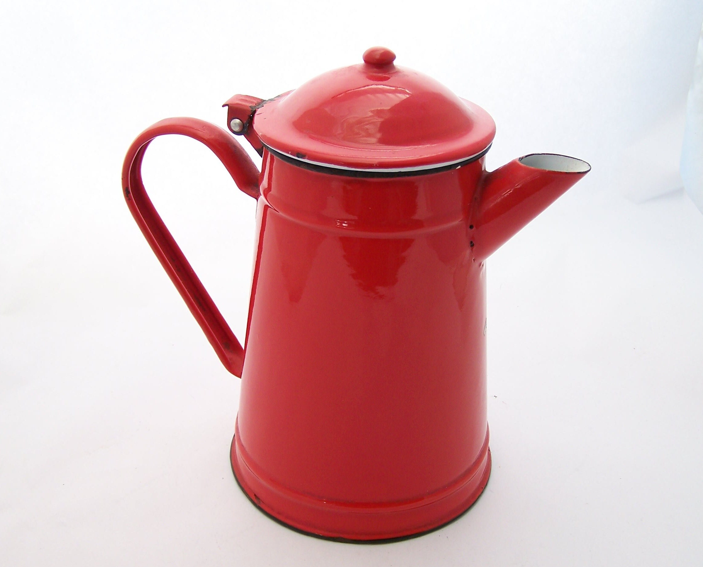 Cafetière Japy en Émail Rouge avec Poignées Intérieur Blanc 1950 Vintage Made in France