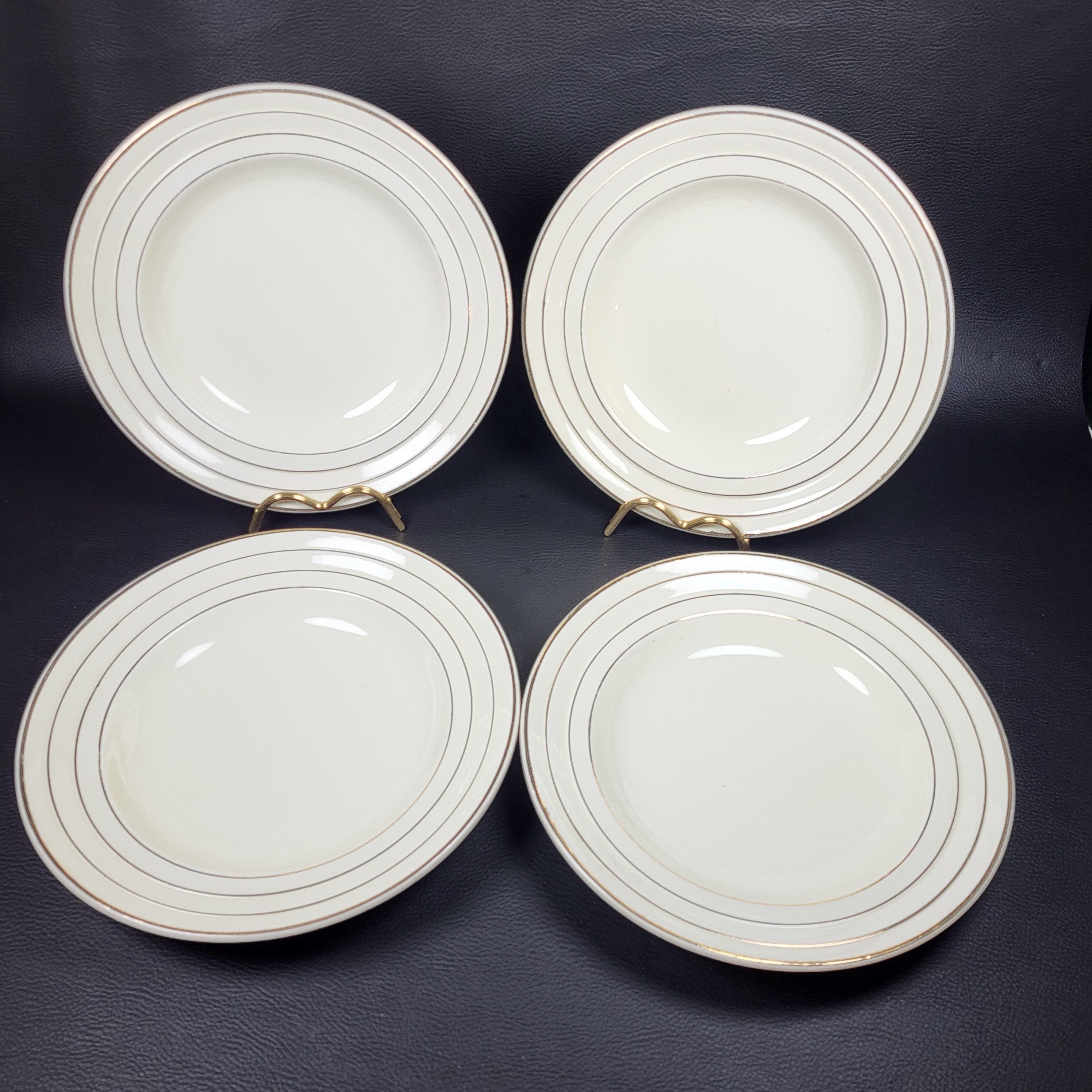 ANCIEN PLAT CREUX de service Porcelaine Opaque faience 19e volubilis