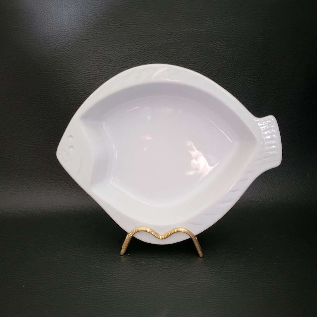 POT A EPICES,YW--Assiette en os de broche en forme de coquille, plat