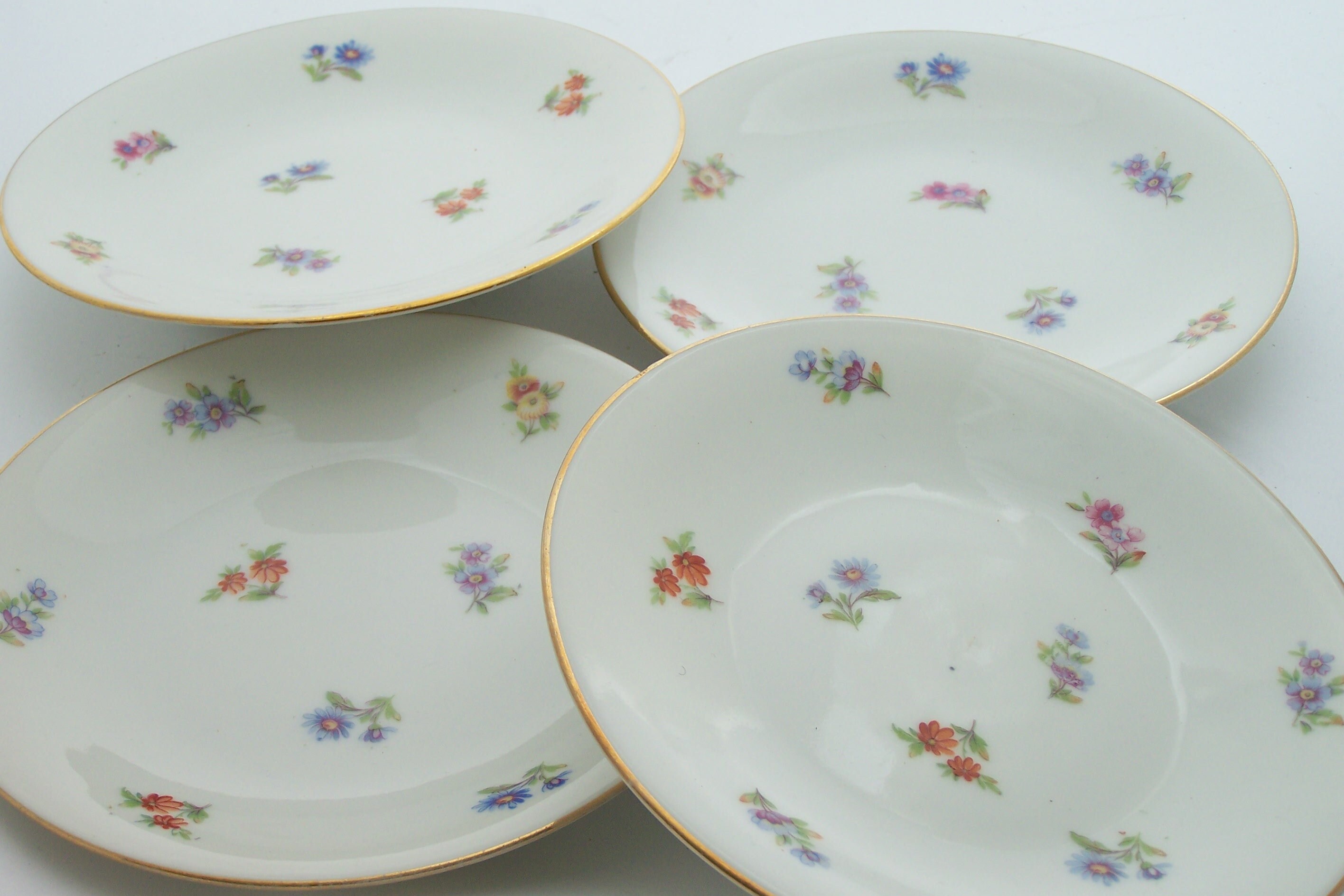 4 Assiettes à Dessert Gâteaux Semis de Fleurs Liseré Or Porcelaine Limoges Marc Larchevêque Uml Vint