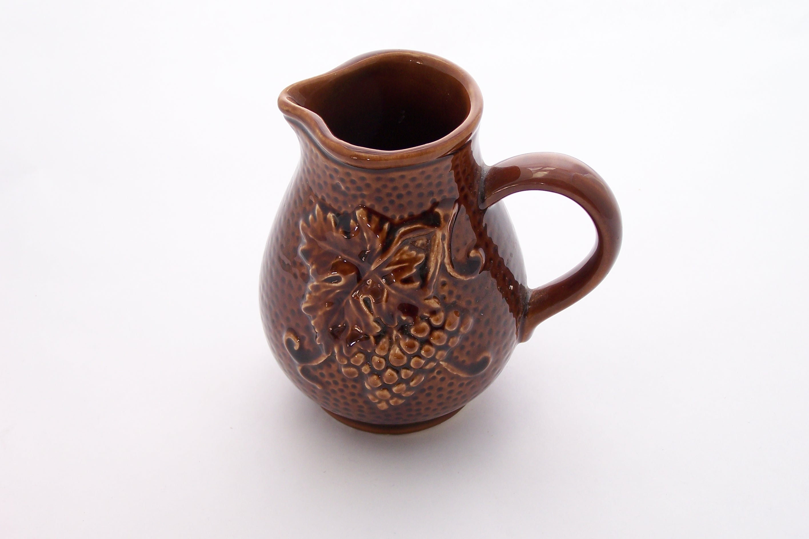 Pichet Carafe à Vin Baudour Crf Motif Grappe de Raisin Feuilles Vigne Faïence Émaillée Marron Vintag