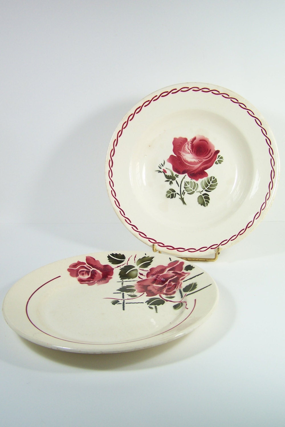 Paire d'assiettes Badonviller 1 Soupe 1923 Plate Simone 1905 Rose Rouge Feuillage Bordure Demi-Porce