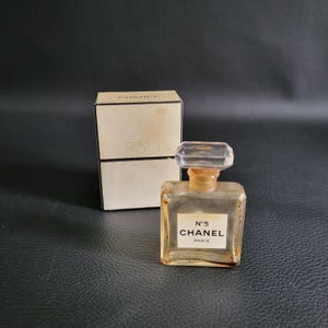 Chanel Empty bottle Chanel No 5 extract bottle original box 1921 vintage Made in France