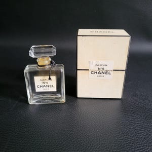 Chanel Empty bottle Chanel No 5 Perfume bottle original box Paris vintage Made in France