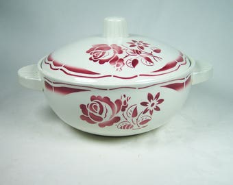 Badonviller soup tureen red flowers white background demi-porcelain vintage  1950 Made in France