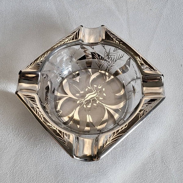 Saint Graal ashtray glass and silver sterling inlays decor of a flower 1930/1950 vintage  Made in France