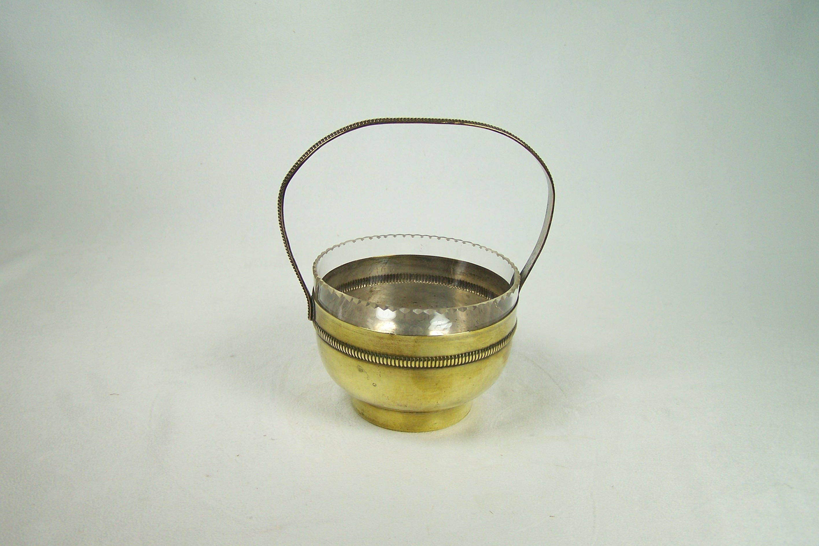 Art Déco Coupelle Laiton avec Anse et Coupe Cristal Taillé Art Deco Vintage Made in France