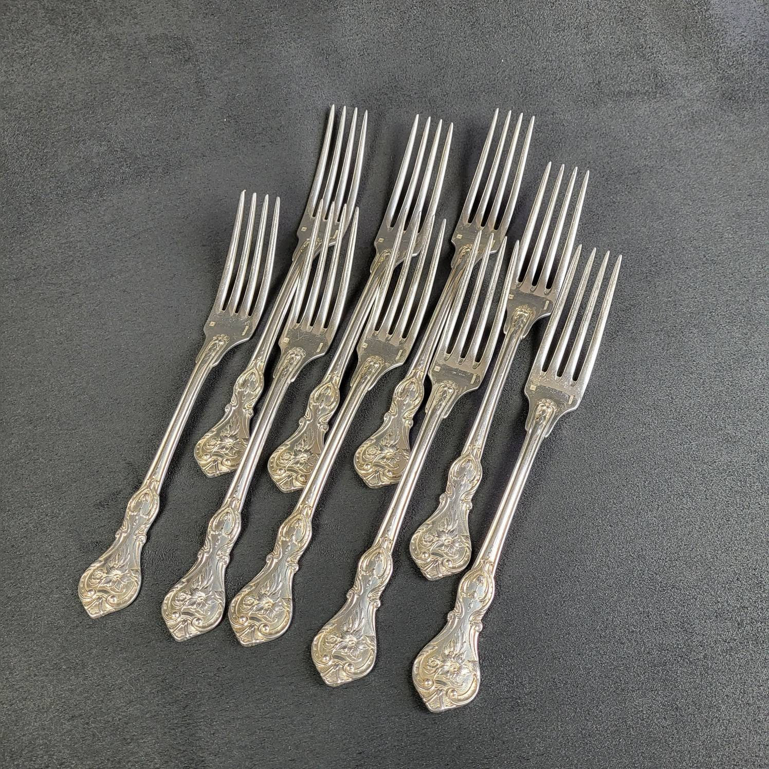3 fourchettes de table, modèle uni-plat, en métal | Arts de