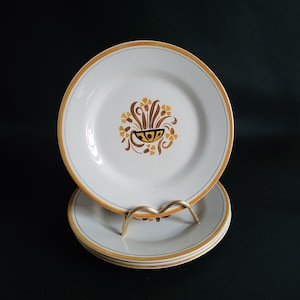 Creil and Montereau 4 dessert plates Œillets pattern (carnations) 4 yellow earthenware plates vintage  Made in France