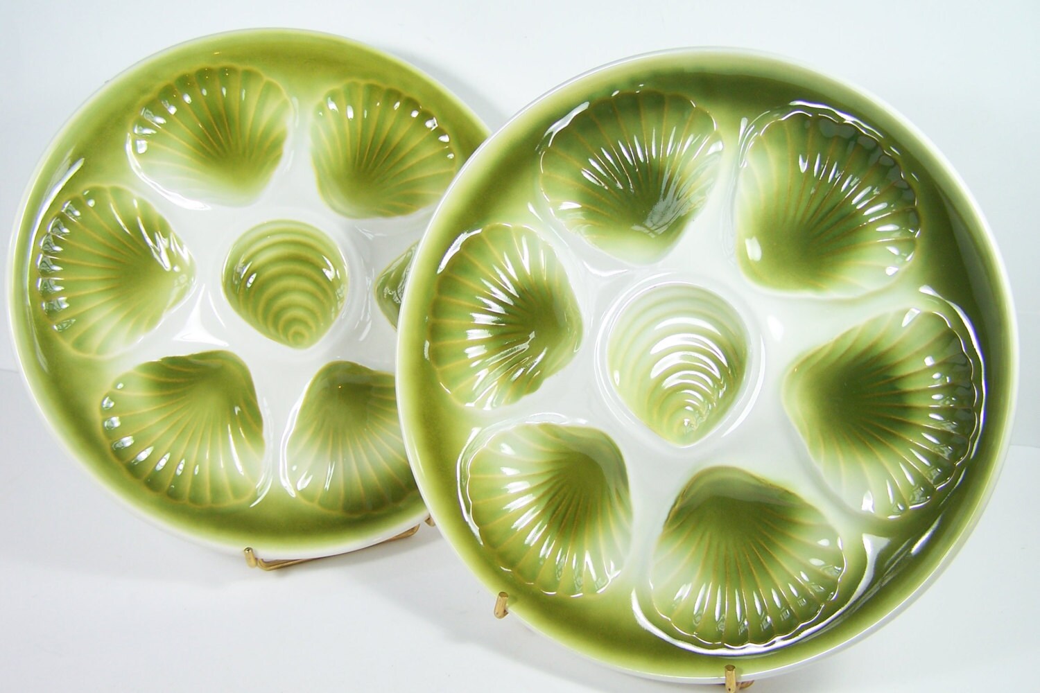 2 Assiettes à Huitres Moulin Des Loups Orchies Faïence Verte et Blanche Vintage Made in France