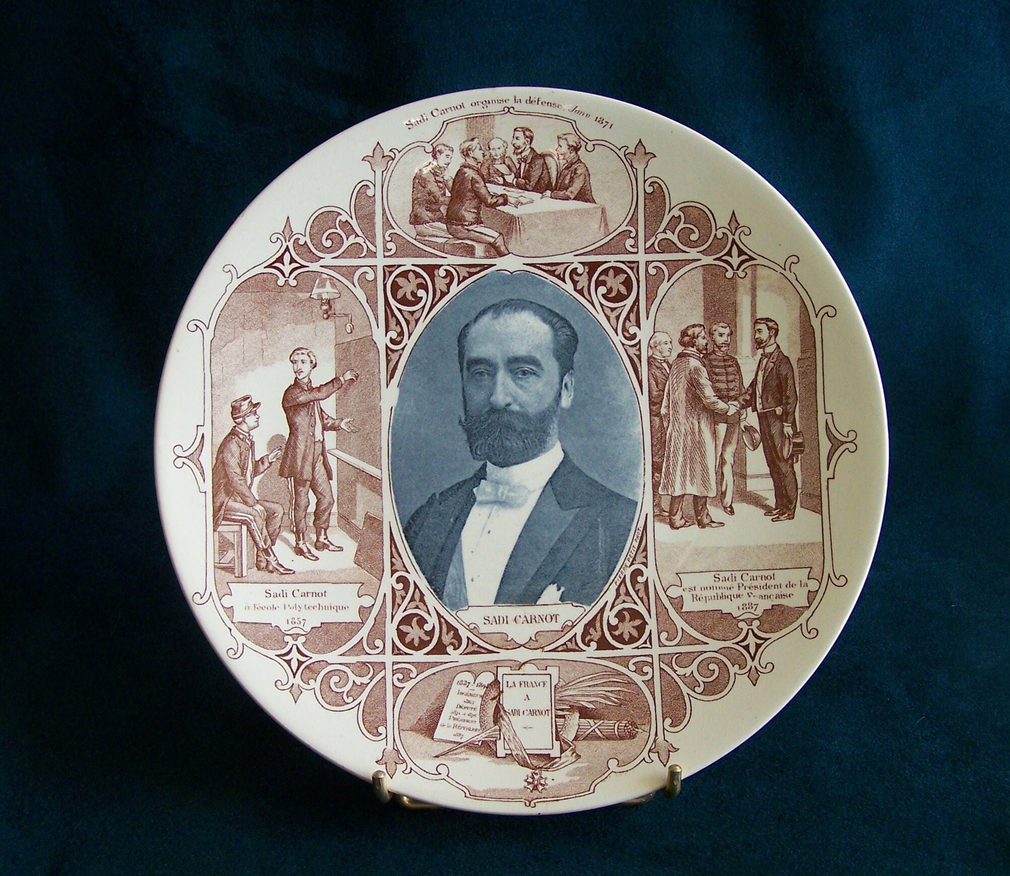 Assiette Plate Sadi Carnot U&c Sarreguemines Série Les Hommes Célèbres Vignettes La Vie Du Président