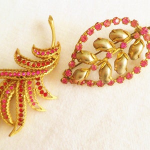1930&#39;s PAIR of Pink Glass Brooches ~ Czech Crystal Brooch Pins x 2 ~ Antique Czech Jewellery