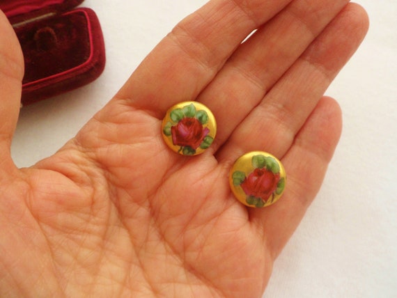 Antique Box with Handpainted & Gilded Rose Earrin… - image 2