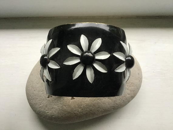 Vintage 60’s Black & White Enamel Floral Flower P… - image 7