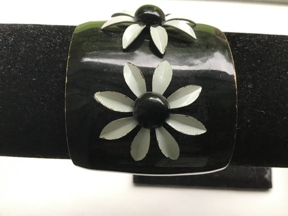 Vintage 60’s Black & White Enamel Floral Flower P… - image 3