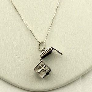 Keep The Faith...Vintage Sterling Silver Hinged Keepsake Box Pendant FREE SHIPPING! With 18&quot; Sterling Silver Chain #FAITH-SPC6