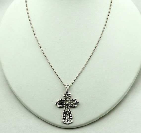 Beautiful Delicate Patterned Vintage Sterling Sil… - image 2