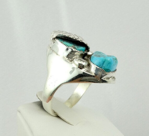 Substantial Solid Sterling Silver and Turquoise N… - image 4