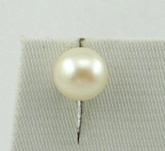 Classy 6.5 mm Pearl 14K Yellow Gold Push Back Stu… - image 4