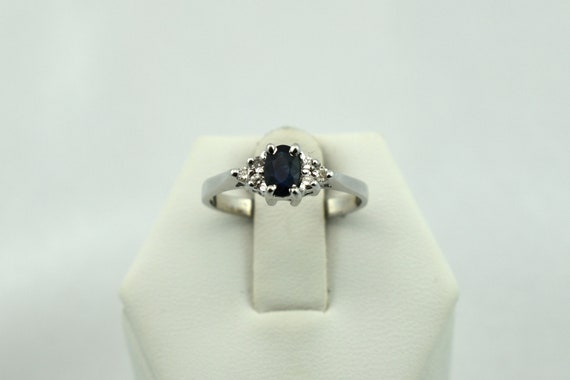 Dazzling Natural Sapphire and Diamond Ring in 14K… - image 1