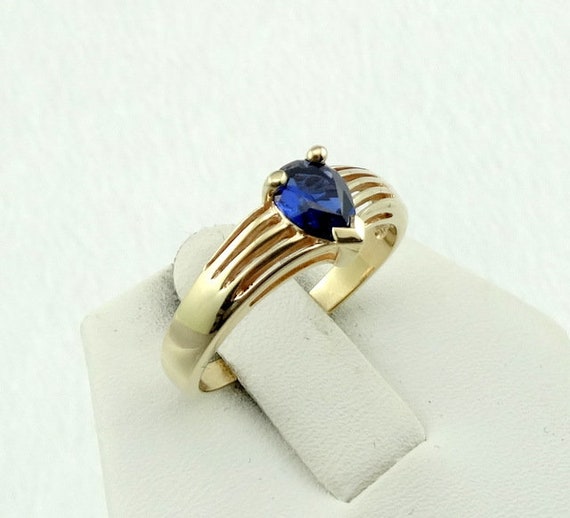 Stunning 14K Yellow Gold and Royal Blue Sapphire … - image 3