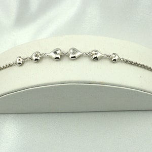 Show Your Love With This Sterling Silver Heart Shaped Charm Link Bracelet FREE SHIPPING! #HSIX-LB7