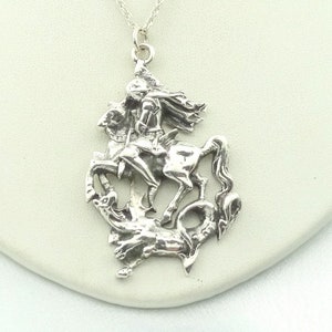 Saint George and the Dragon Solid Sterling Colgante ¡ENVÍO GRATIS! ¡Cadena de plata de ley de 18" incluida!  #DRAGON-SPC17