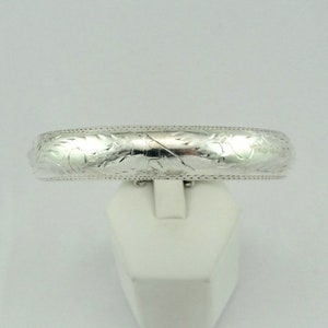 Gorgeous Hand Engraved Sterling Silver Hinged Hollow Bangle Bracelet with Safety Chain FREE SHIPPING! #ENGH-BB2