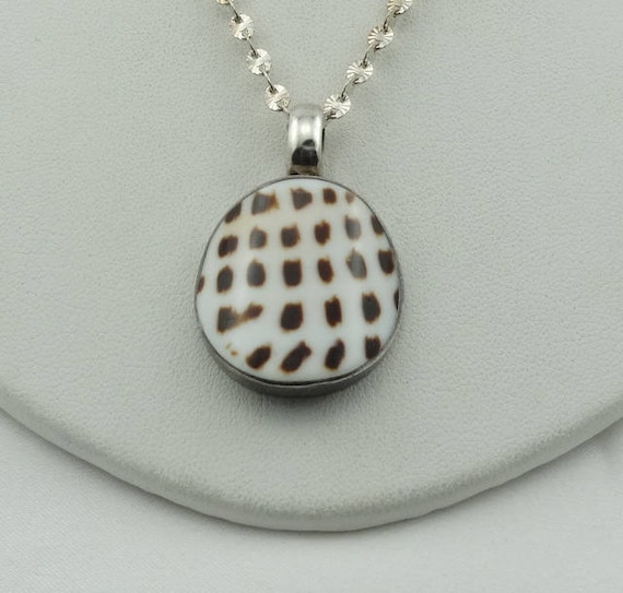 Decorative Natural Sea Shell Sterling Silver Pend… - image 1
