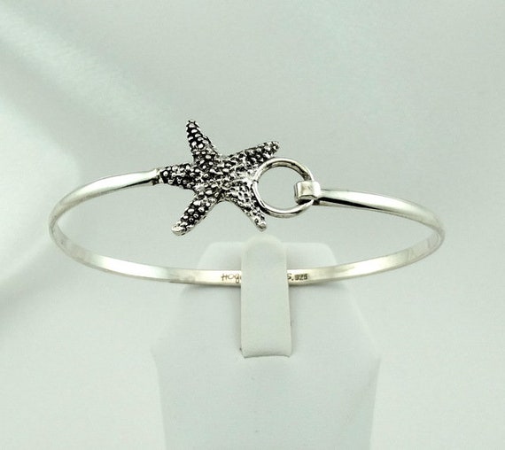 Vintage  Sterling Silver Starfish Bangle Bracelet… - image 1